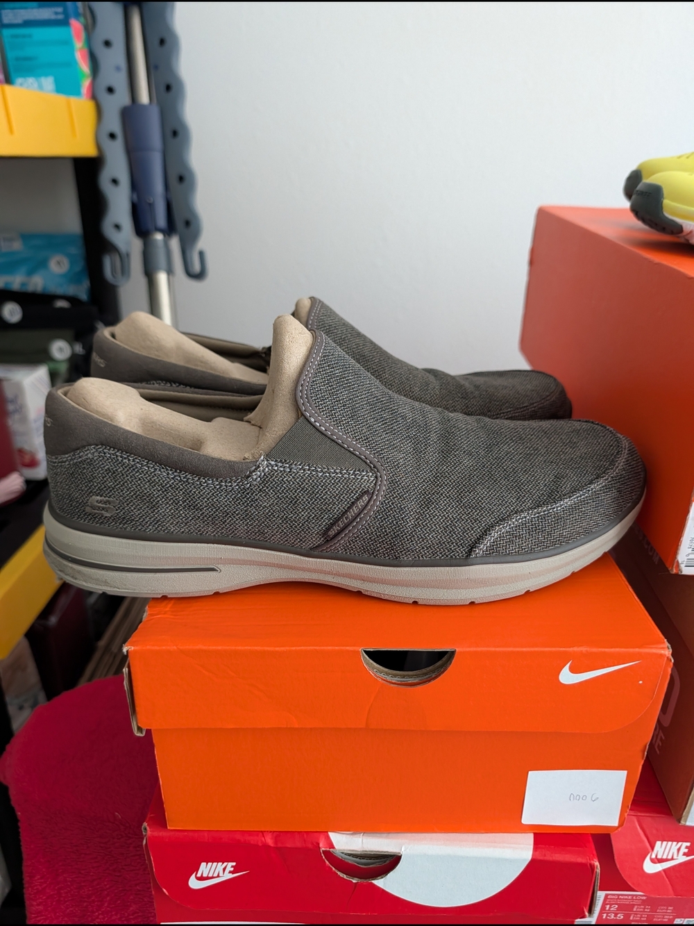 Skechers Men's Slip-On Casual Shoe in Dark Gray